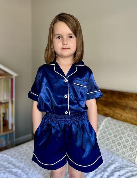 Arshiner Girls Pajamas Silk Satin Pajama Sleepwear Button Down Pj Set