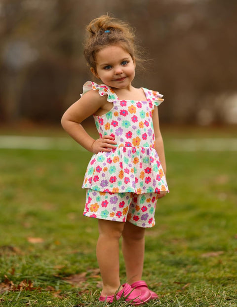 Arshiner Toddler Girl Clothes 2 Piece Summer Outfit Ruffle Sleeveless Top and Shorts Set with Pockets 2-7Y