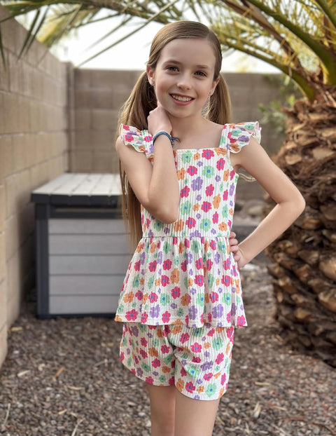 Arshiner Toddler Girl Clothes 2 Piece Summer Outfit Ruffle Sleeveless Top and Shorts Set with Pockets 2-7Y