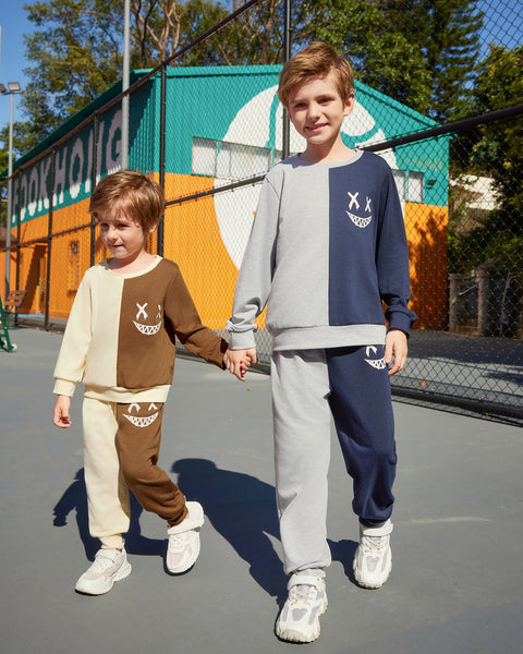 Arshiner Boys Cartoon Face Print Two Tone Sweatshirt and Pants Set